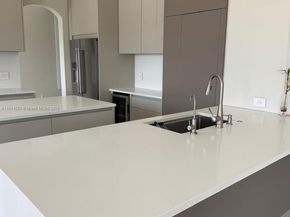 1418 Lantana Dr, Weston FL 33326