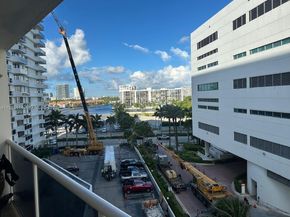 3725 S Ocean Dr 715, Hollywood FL 33019