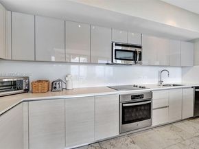 2600 E Hallandale Beach Blvd T3201, Hallandale Beach FL 33009