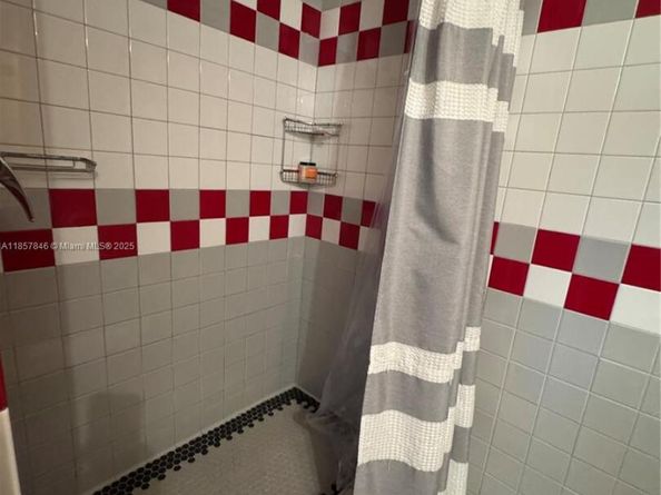 6445 SW 116th Pl A, Miami FL 33173