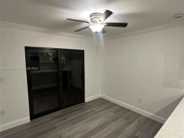 5261 W 25th Ct 904, Hialeah FL 33016