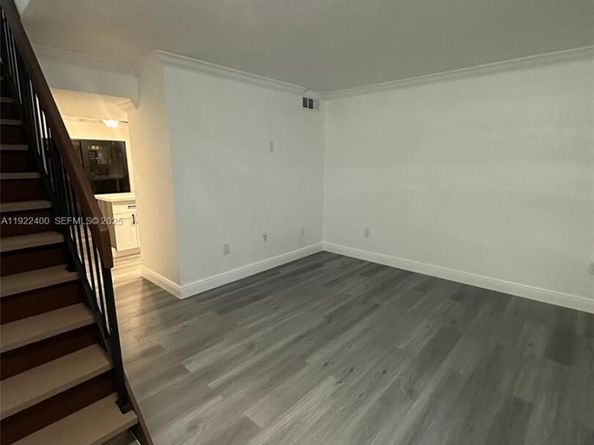 5261 W 25th Ct 904, Hialeah FL 33016