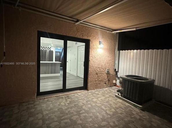 5261 W 25th Ct 904, Hialeah FL 33016