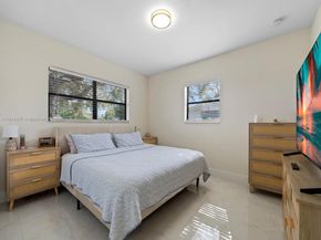 1562 NW 8th Ave, Homestead FL 33030