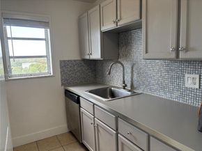 1701 Washington St 504, Hollywood FL 33020