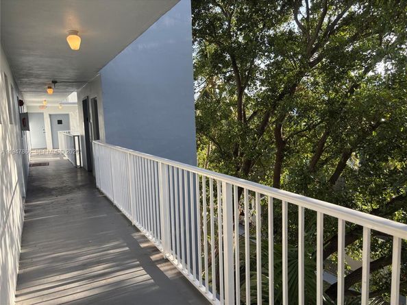 1701 Washington St 504, Hollywood FL 33020