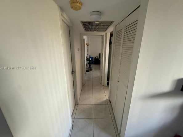 210 172nd St 529, Sunny Isles Beach FL 33160