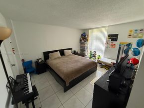 210 172nd St 529, Sunny Isles Beach FL 33160