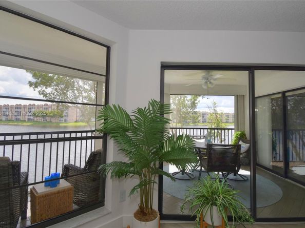 7632 Fairfax Dr 7632, Tamarac FL 33321