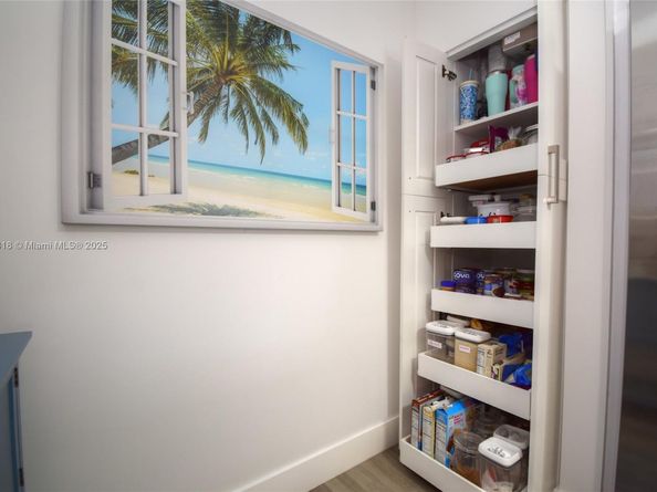 7632 Fairfax Dr 7632, Tamarac FL 33321