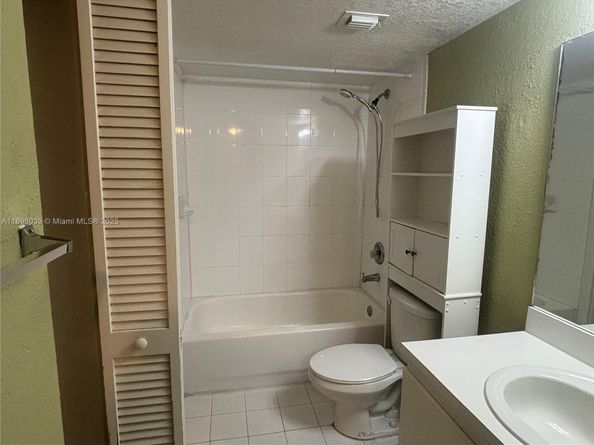 9350 Fontainebleau Blvd 203, Miami FL 33172