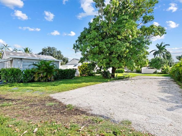 2234 Cleveland St, Hollywood FL 33020