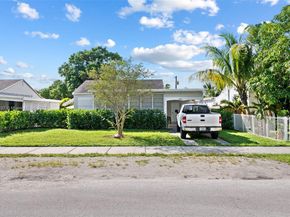 2234 Cleveland St, Hollywood FL 33020