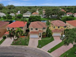 9860 NW 20th Ct, Pembroke Pines FL 33024