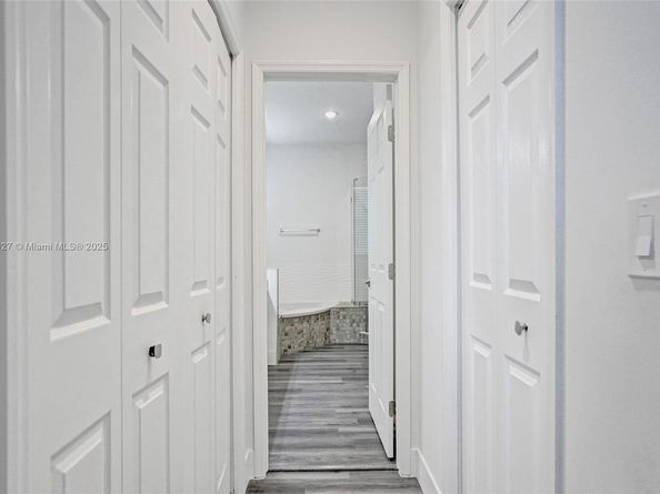 9860 NW 20th Ct, Pembroke Pines FL 33024