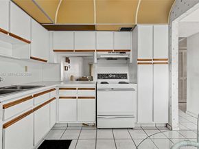 6085 N Sabal Palm Blvd 208, Tamarac FL 33319