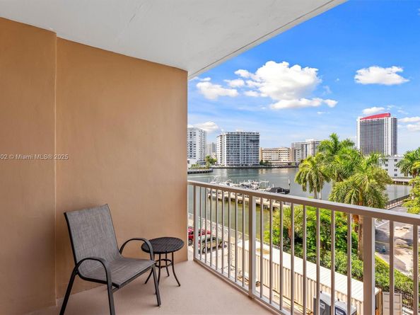 1965 S Ocean Dr 3L, Hallandale Beach FL 33009