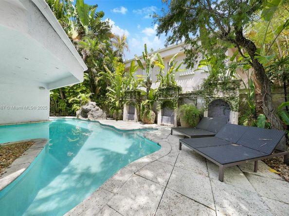 3200 Morris Lane, Miami FL 33133