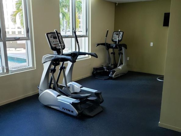 9066 SW 73rd Ct 2110, Miami FL 33156
