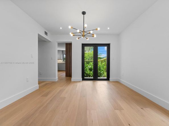 1019 Venetia Ave, Coral Gables FL 33134