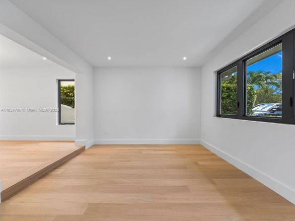 1019 Venetia Ave, Coral Gables FL 33134