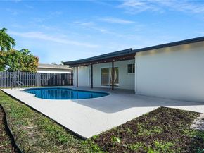 8651 NW 24th St, Sunrise FL 33322