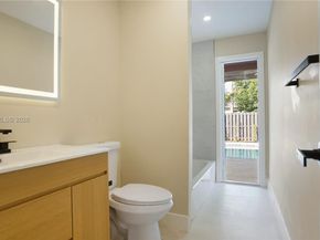 8651 NW 24th St, Sunrise FL 33322