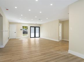 8651 NW 24th St, Sunrise FL 33322