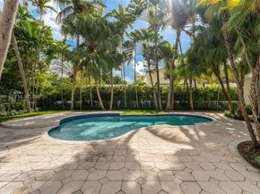6675 Roxbury Ln, Miami Beach FL 33141