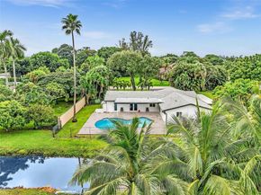11811 NW 5th Ct, Plantation FL 33325