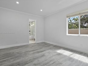 11811 NW 5th Ct, Plantation FL 33325