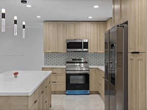 11811 NW 5th Ct, Plantation FL 33325