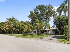 11811 NW 5th Ct, Plantation FL 33325