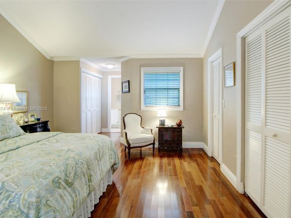 9929 NW 49th Ter, Doral FL 33178