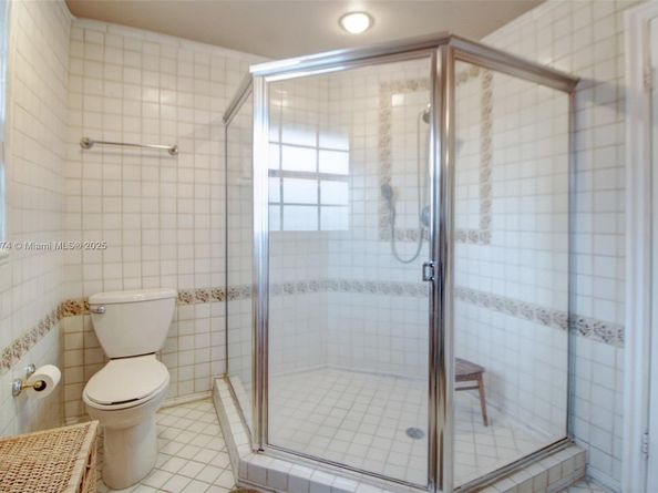 9929 NW 49th Ter, Doral FL 33178