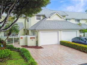 9929 NW 49th Ter, Doral FL 33178