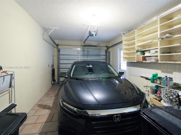 9929 NW 49th Ter, Doral FL 33178