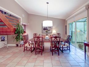 9929 NW 49th Ter, Doral FL 33178