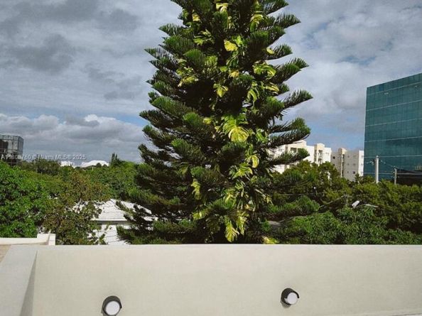 234 SW 22nd Rd, Miami FL 33129