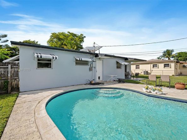 321 N 69th Ave, Hollywood FL 33024