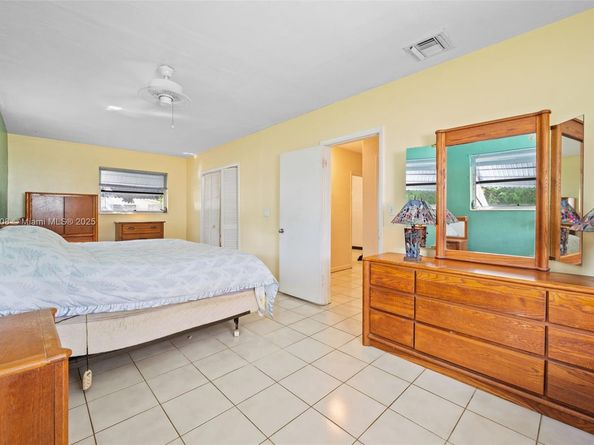 321 N 69th Ave, Hollywood FL 33024