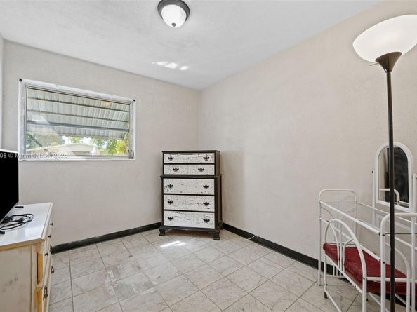 321 N 69th Ave, Hollywood FL 33024