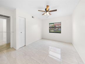 20905 NE 8th Ct 10136, Miami FL 33179