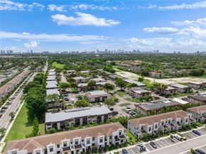 20905 NE 8th Ct 10136, Miami FL 33179