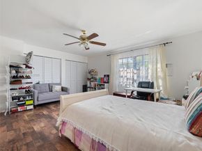 9445 NW 42nd St, Sunrise FL 33351