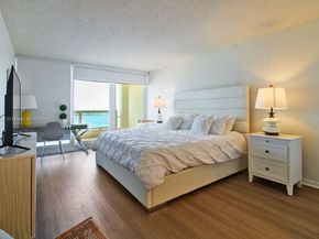 1717 N Bayshore Dr A2635, Miami FL 33132