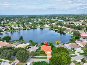 6255 Hawkes Bluff Ave, Davie FL 33331