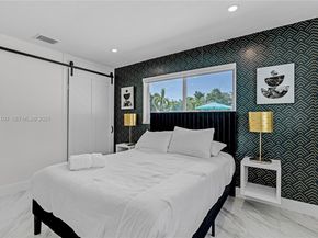 1730 NE 9th Ave, Fort Lauderdale FL 33305