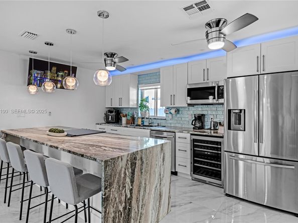 1730 NE 9th Ave, Fort Lauderdale FL 33305