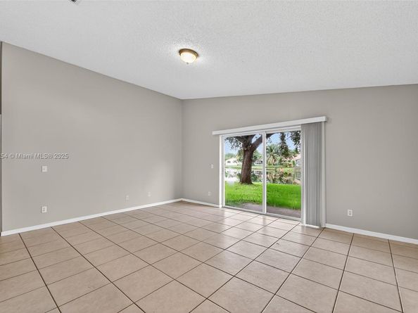 10471 SW 24th Ct, Miramar FL 33025